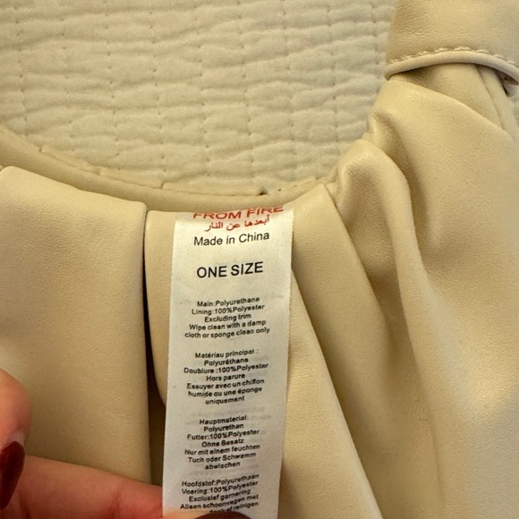 Elegant Cream Women's Bag - Picture 2 of 5